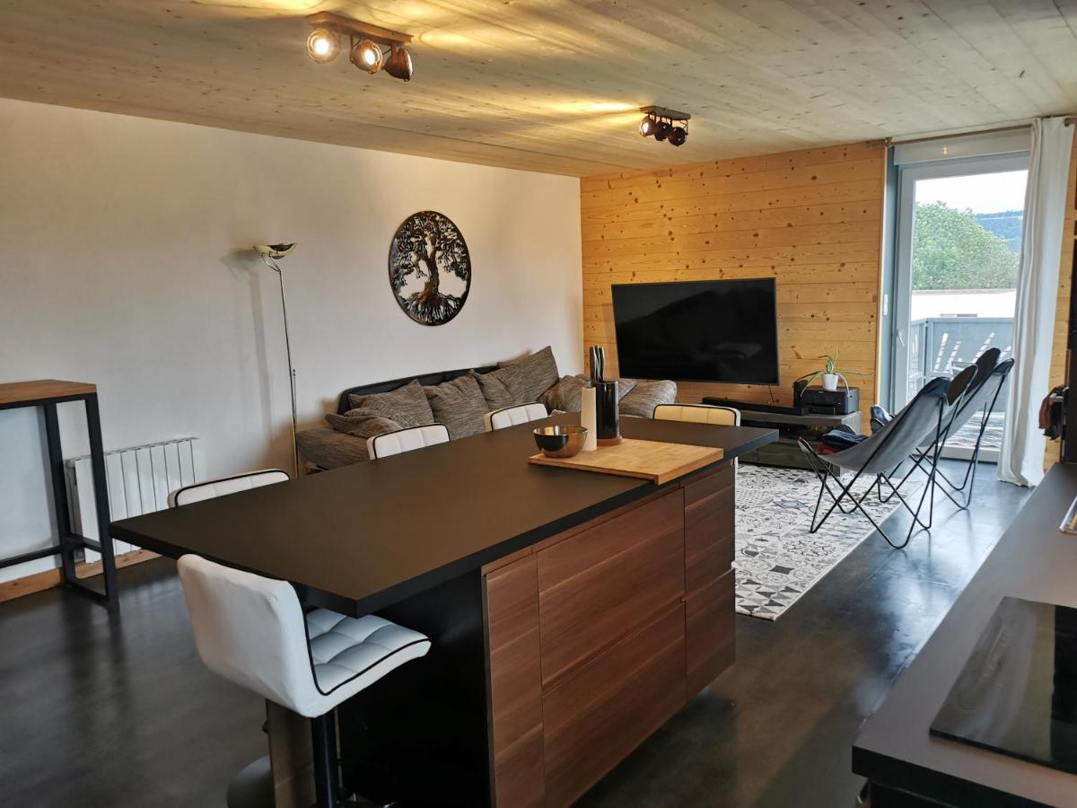 Superbe Appartement Neuf Avec Terrasse Orchamps-Vennes Ngoại thất bức ảnh