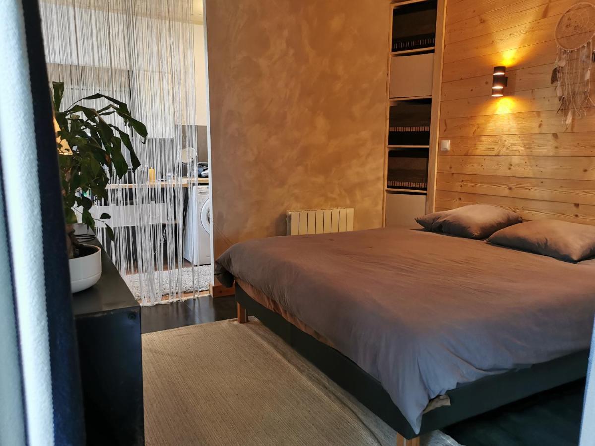 Superbe Appartement Neuf Avec Terrasse Orchamps-Vennes Ngoại thất bức ảnh